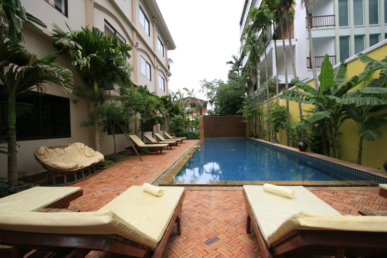 Forest King Hotel Ciudad de Siem Riep Exterior foto